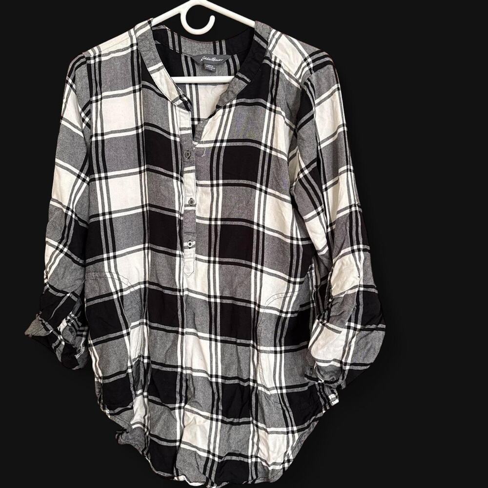 Eddie bauer white and black